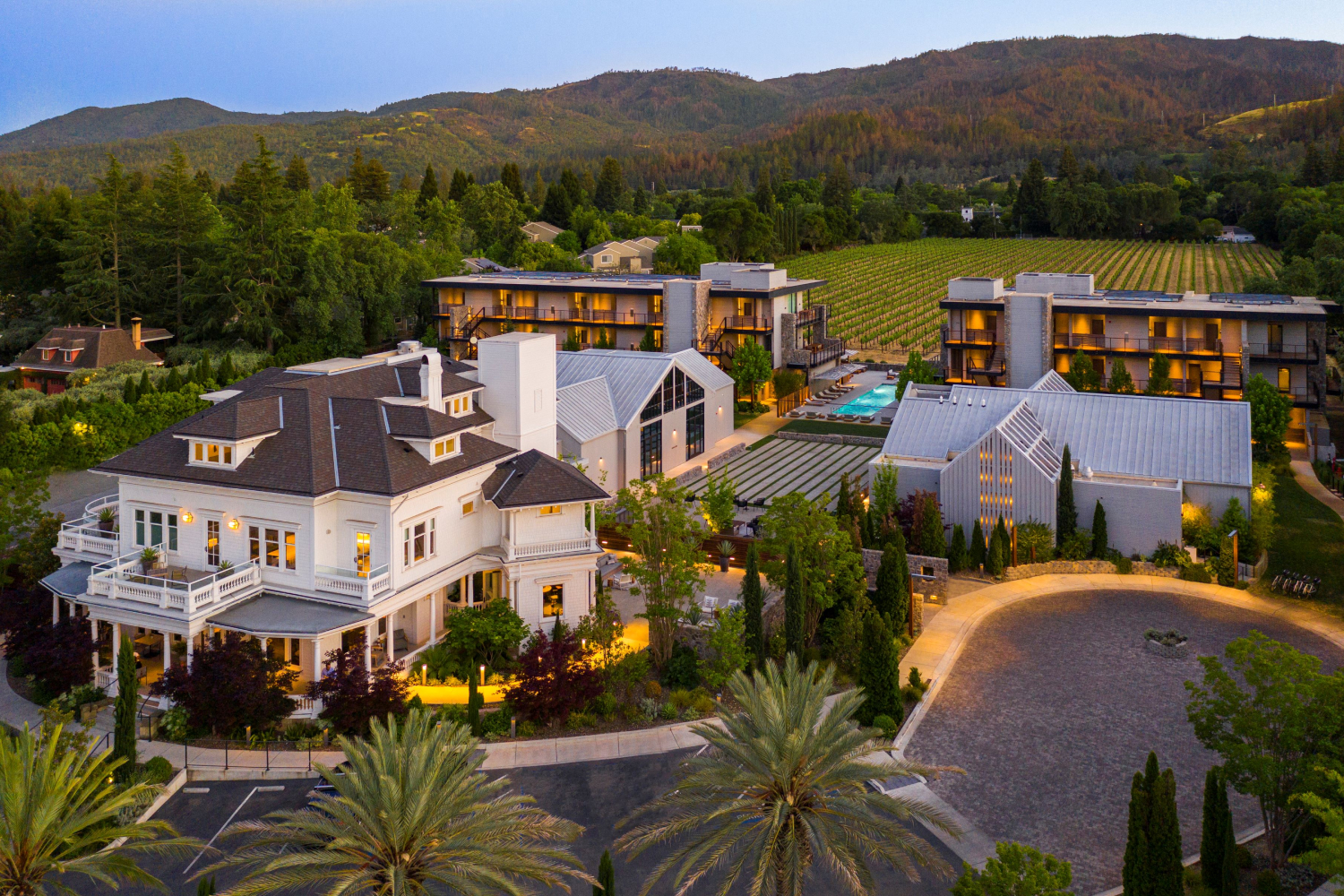 resort with vineyard views