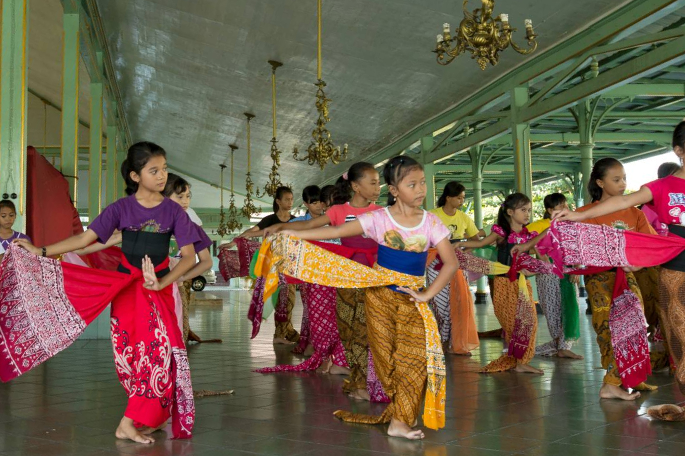 children dancing classical Javanese