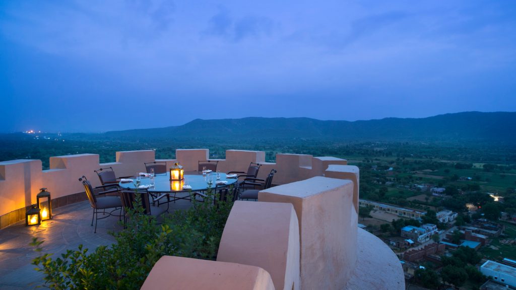 outdoor dining with light in center