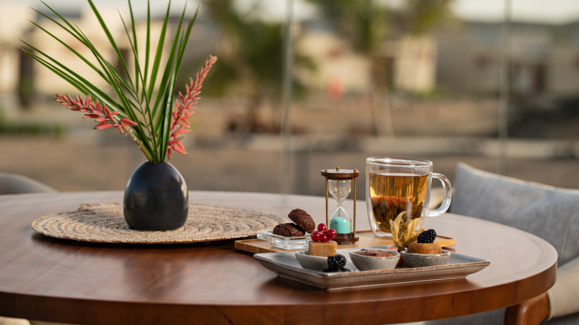 Tea and cakes at the lobby lounge