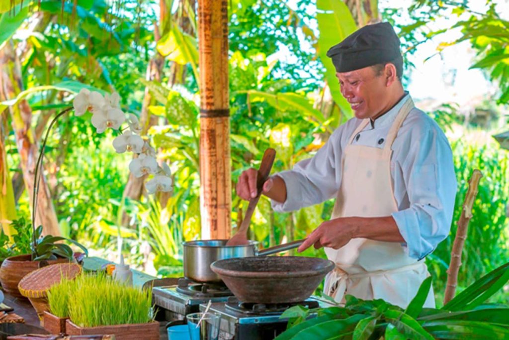 chef cooking Balinese traditional food